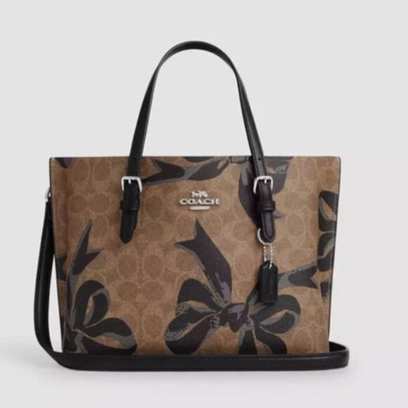 Coach Handbags - NWT Coach Mollie Tote Bag 25 In Signature Canvas With Bow Print CZ767